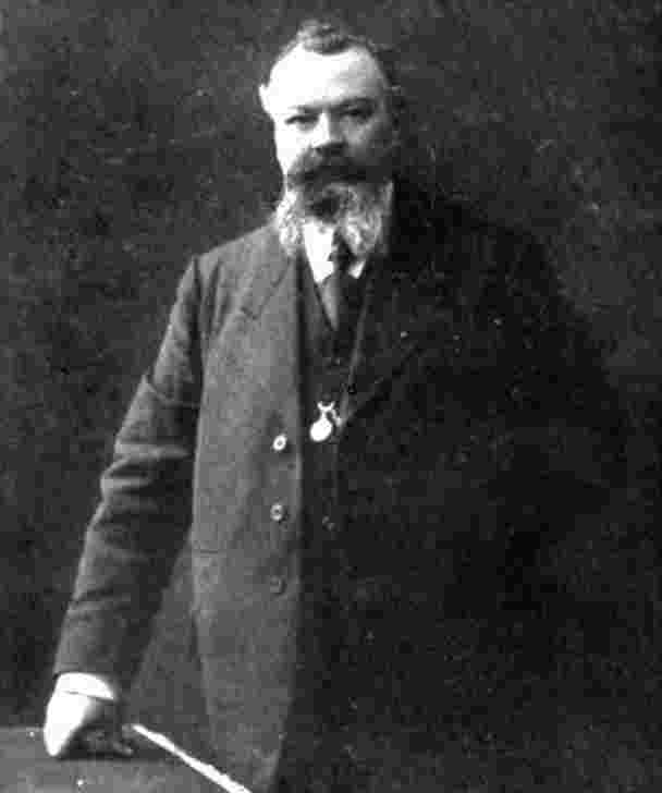 sozdateli-kolod-taro-papyus-avtor-izvestnoj-kolody-taro-papyus-priderzhivaetsya-egipetskoj-versii-proishozhdeniya.jpg