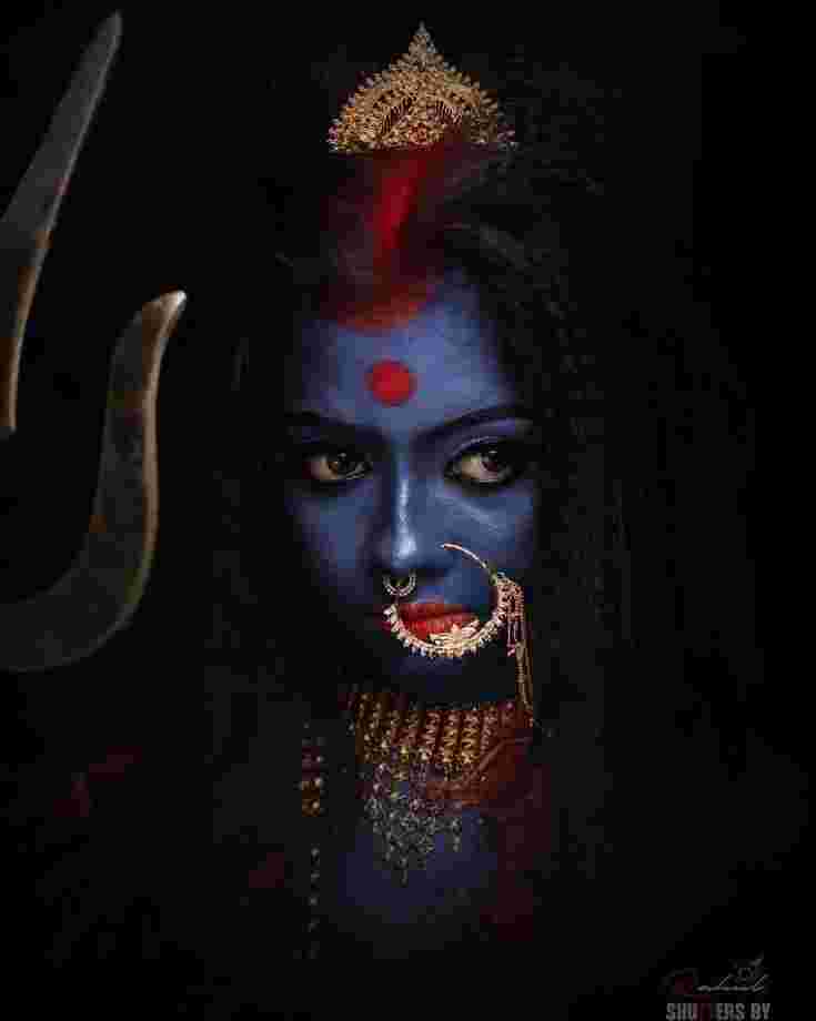 mahakali-skazala-s-detstva-zhenshhine-vnushayut-chto-ona-slaba-no-kogda-prihodit-vremya-ta.jpg